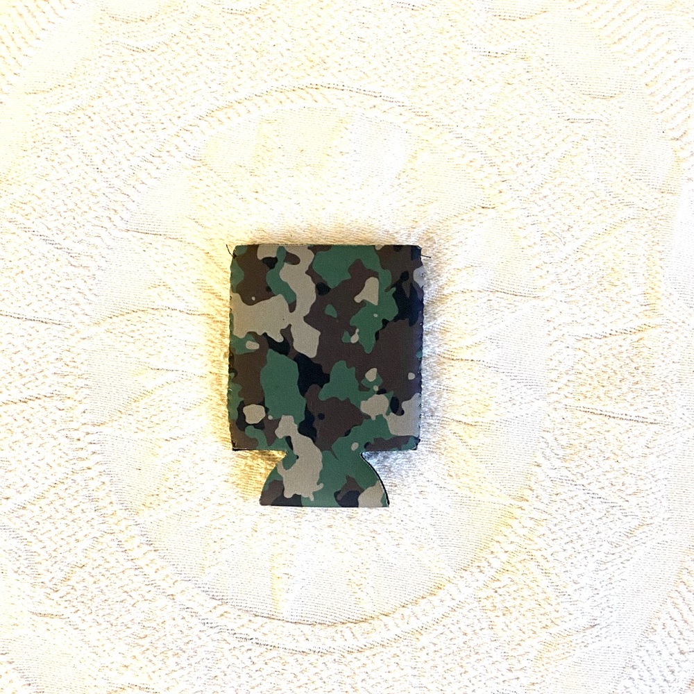 ✨ FREE w/ ANY purchase - High Quality Camo Koozie